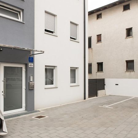 Apartment Zara - Luxury Apartment With Private Pool Buitenkant foto