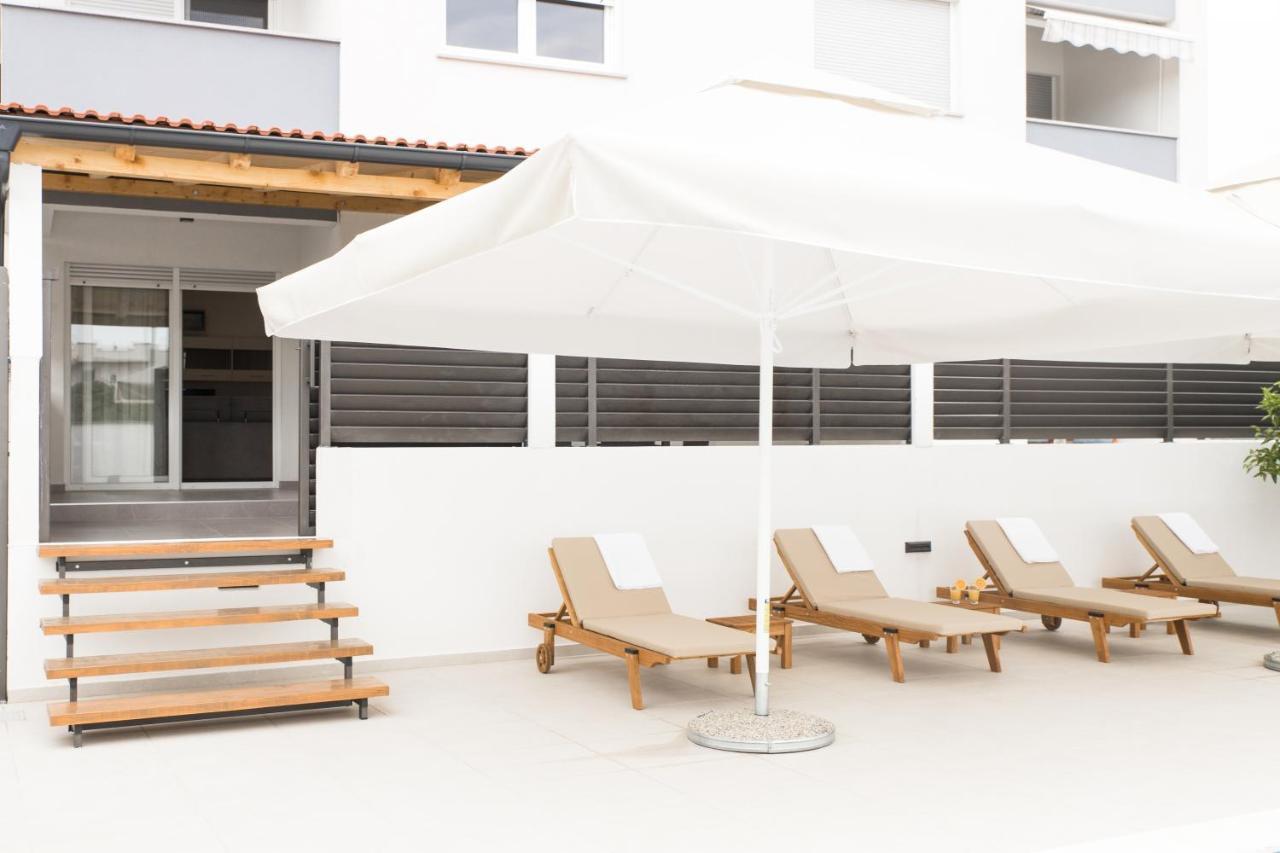 Apartment Zara - Luxury Apartment With Private Pool Buitenkant foto